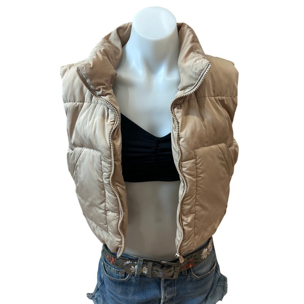 Camping Beige Puffer Vest MEDIUM Radiate Positivity Desert Tailgate Unique Crop - Picture 5 of 8